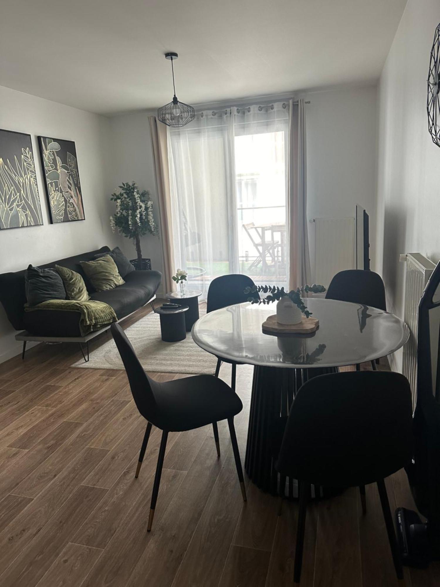 Cosy House A 6 Min Du Rer A Et Psa Apartment Carrieres-sous-Poissy Exterior photo